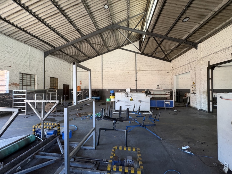 To Let Commercial Property for Rent in Montague Gardens Western Cape
